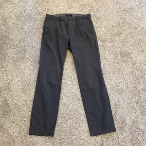 31 x 32 Banana Republic Kentfield Pant in gray with small specs of white.